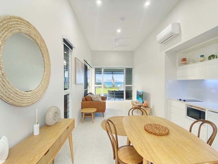 Rock Salt Villa 2 - Townsville