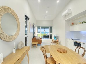 Interior - Rock Salt Villa 2-BOM (Picnic Bay)