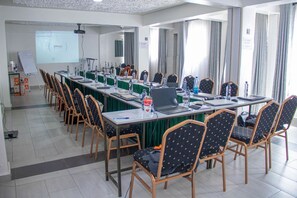 Meeting facility - Waffles Suites (Nakuru)