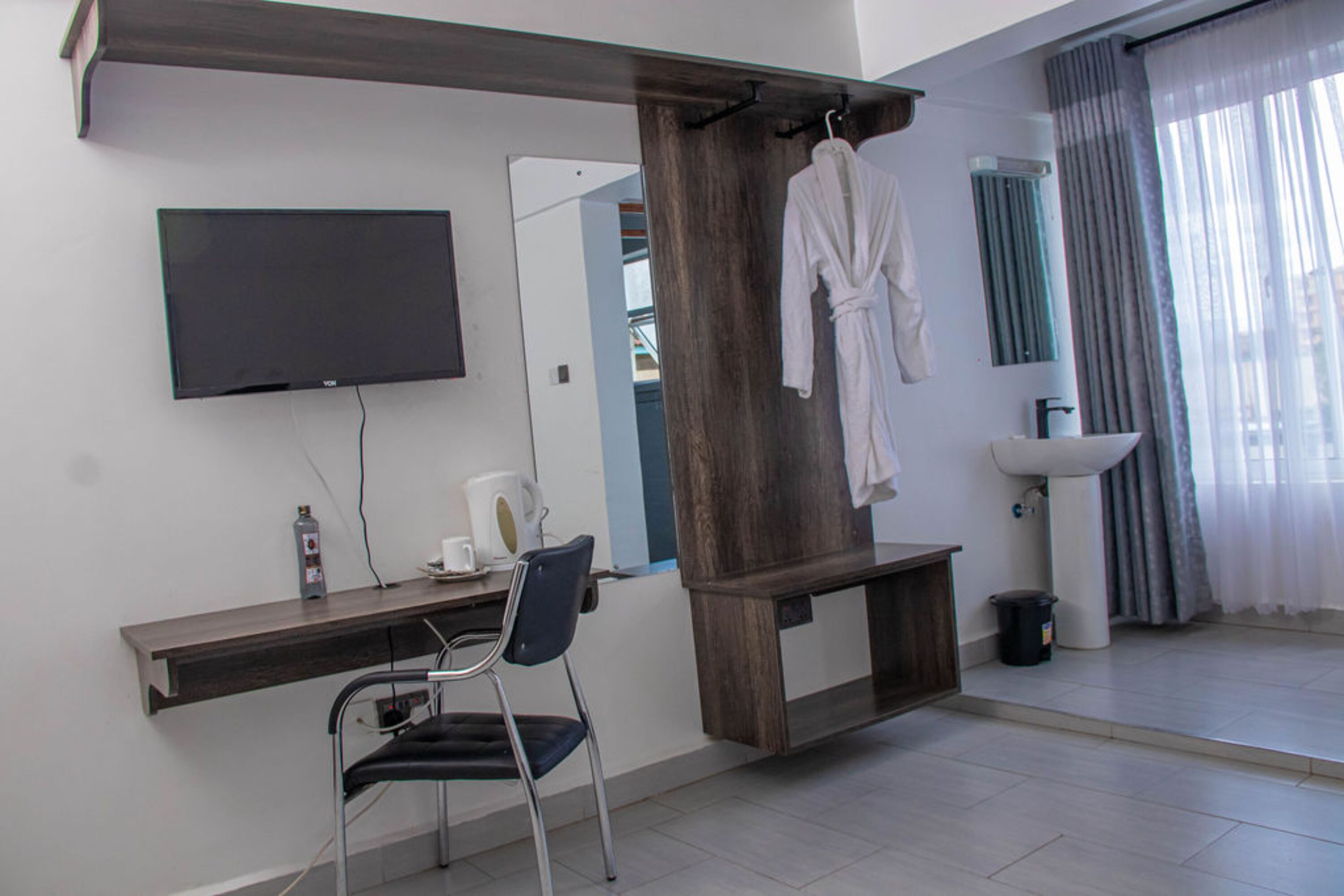 Standard Double Room | Desk, laptop workspace, free WiFi, bed sheets