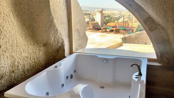 Bañera de hidromasaje privada