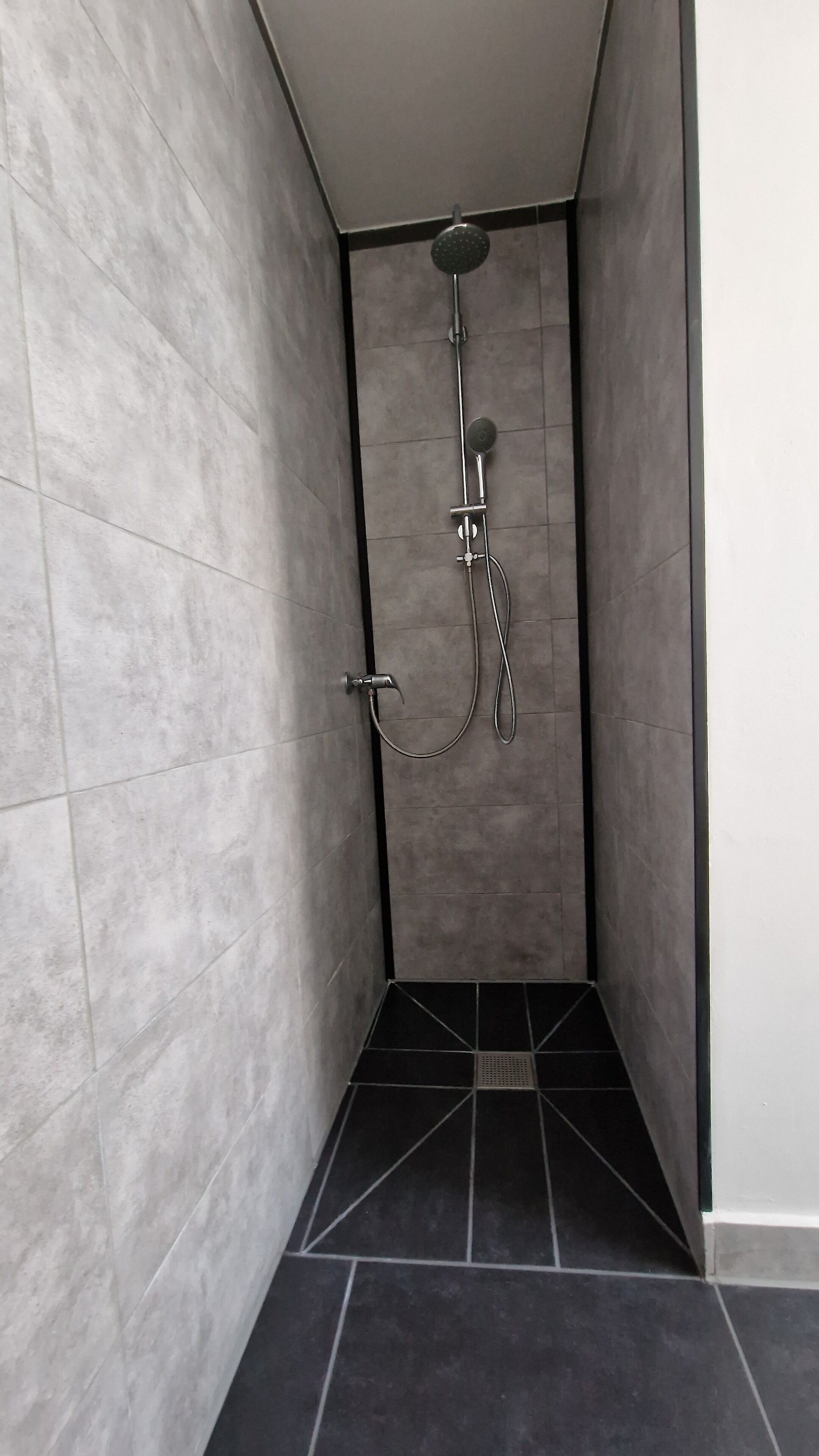 Shower, towels, soap, shampoo