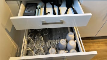 Fridge, stovetop, toaster, spices