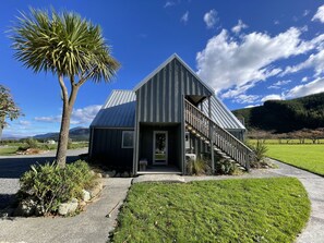 Exterior - Chalet 3 (5 Bed) Pudding Hill (Methven)