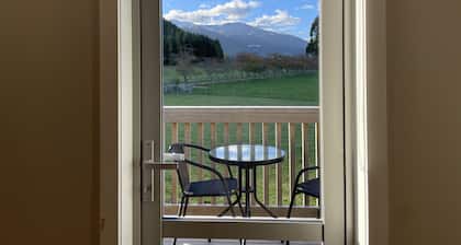 Chalet 6 (1 Bed) Pudding Hill