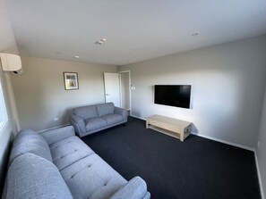 Living area - Chalet 5 (5 Bed) Pudding Hill (Methven)