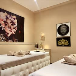 Couples treatment room(s), steam room, Turkish bath/hammam
