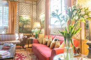 TV, fireplace, stereo - Villa in Florence with 5 bedrooms sleeps 10 (Florence)