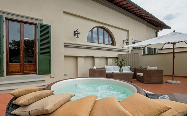 Terrace/patio - Villa in Florence with 5 bedrooms sleeps 10 (Florence)