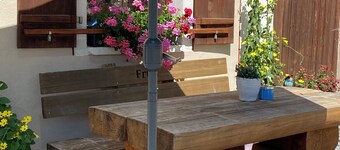 Moderne, neu eingerichtete Ferienwohnung auf dem Land