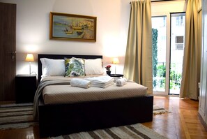 1 habitación, tabla de planchar con plancha, wifi gratis y ropa de cama 