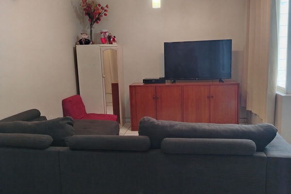 Appartement | Luxe beddengoed, donzen dekbedden, Select Comfort-bedden