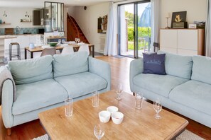 Fernseher, DVD-Player