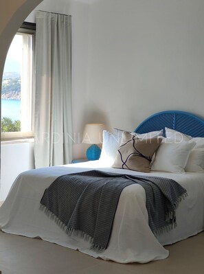 4 bedrooms, iron/ironing board, travel cot, free WiFi