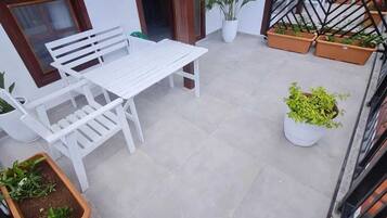 Chambre Familiale, vue ville | Balcon