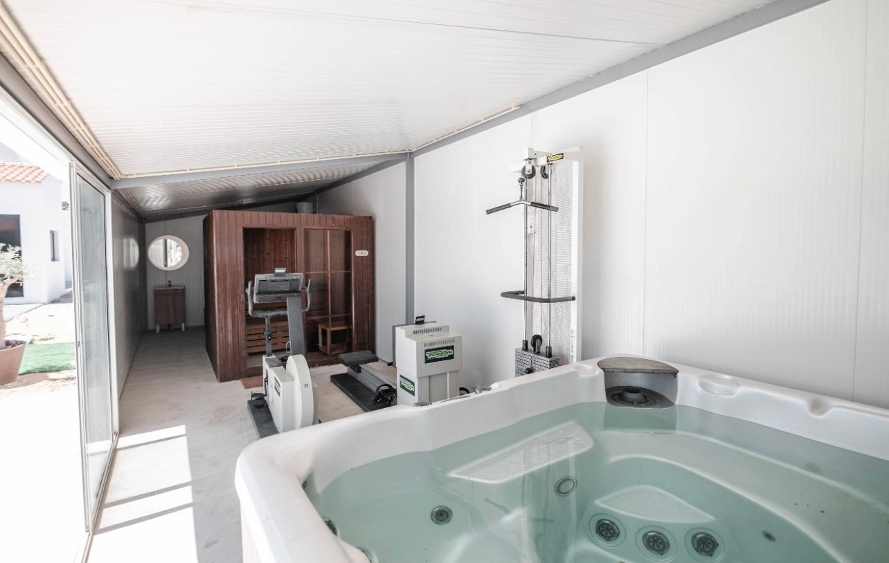 Bain à remous intérieur