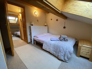 3 chambres, fer et planche Ă repasser, lit parapluie, Wi-Fi