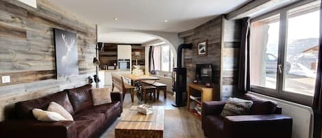 Flachbildfernseher, DVD-Player