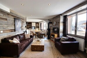 تلفزيون بشاشة مسطحة، مشغل دي في دي