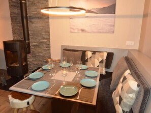 Dining - L'AUBEPINE 2, 6-8 PEOPLE, SKI IN SKI OUT (Aime-la-Plagne)