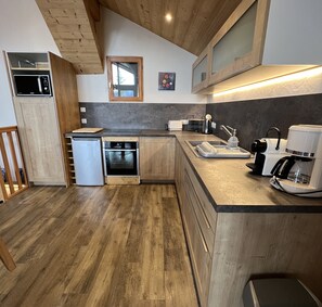 Fridge, microwave, oven, dishwasher