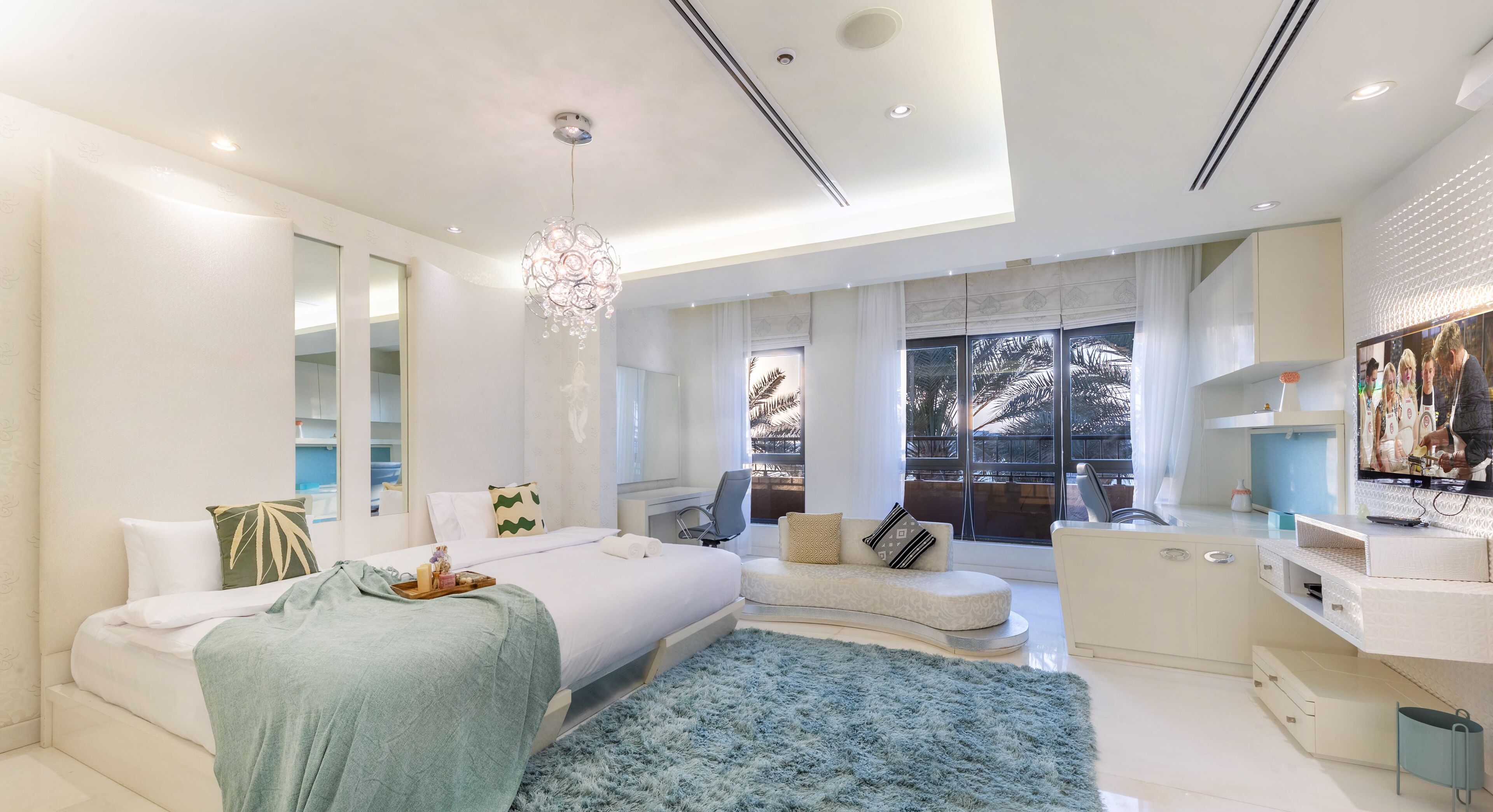 Photo - Manzil - Ultra Luxury 6BR Signature Villa with Pool, Theatre and Beach Access in Palm Jumeirah