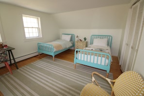 3 bedrooms, desk, iron/ironing board, WiFi