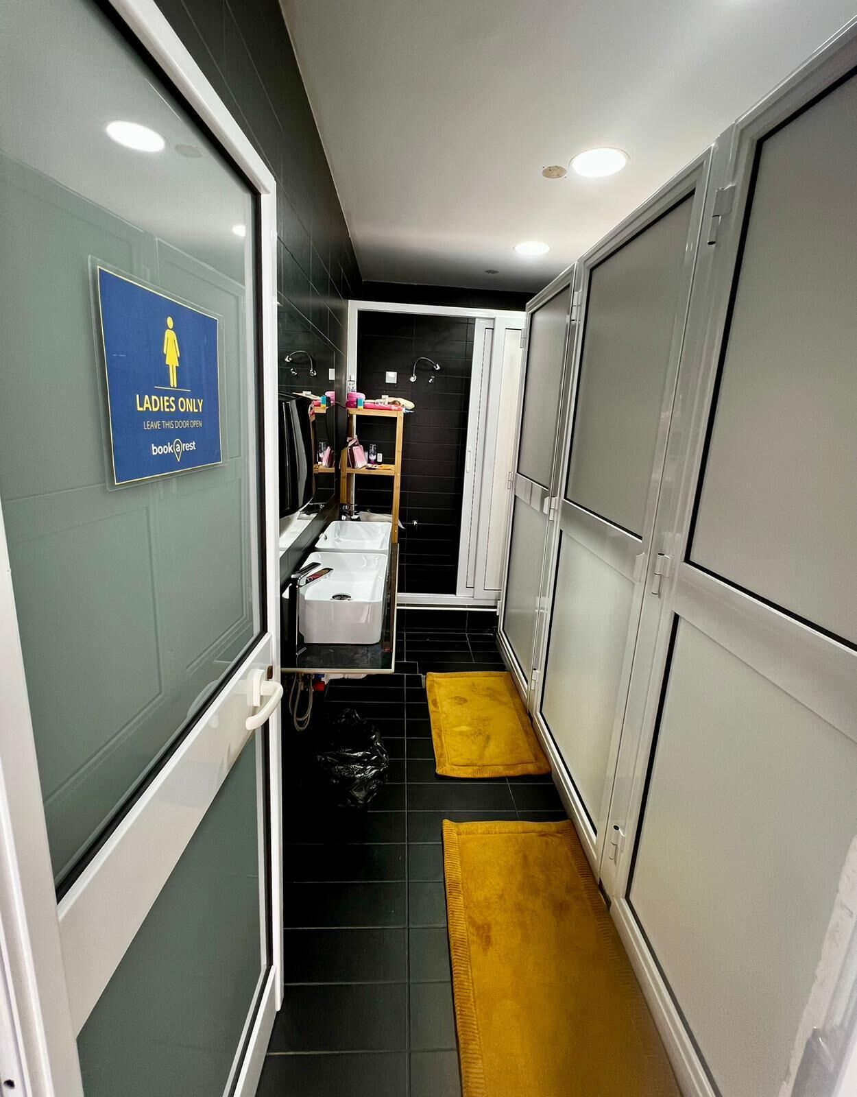 Foto - Bookarest Hostel Malta