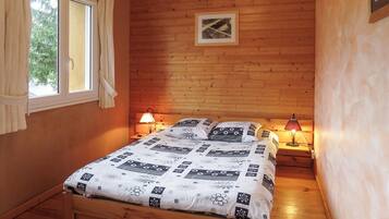 3 chambres, fer et planche à repasser, Wi-Fi gratuit
