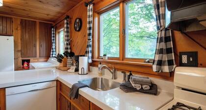 Stylish Retreat Near the Heart of Saugatuck