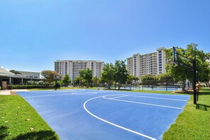 Sports court - Incredible Gulf Views from the 3rd Floor at Silver Shells St. Croix! (Destin)
