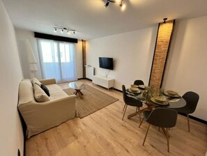 Flat-screen TV - El Rincón de Martín en Huesca (Huesca)