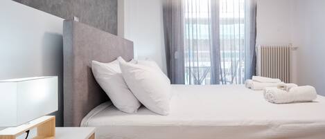 3 habitaciones, tabla de planchar con plancha, wifi y ropa de cama