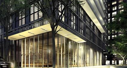Luxury High Rise Condo with Stunning City Views!