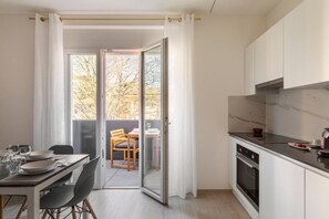 Køleskab, ovn, kogeplade, opvaskemaskine