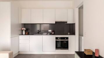 Réfrigérateur, four, plaque de cuisson, lave-vaisselle