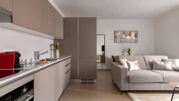 Refrigerador, horno, parrilla de estufa y lavavajillas