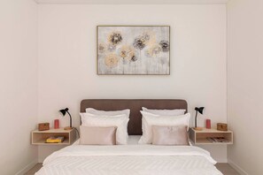 1 habitación, escritorio, tabla de planchar con plancha y wifi 
