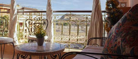 Loftsleilighet – comfort, 1 kingsize-seng | 1 soverom, sengetøy i egyptisk bomull og sengetøy av topp kvalitet