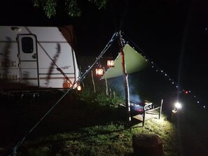 المنطقة المحيطة بالمنشأة