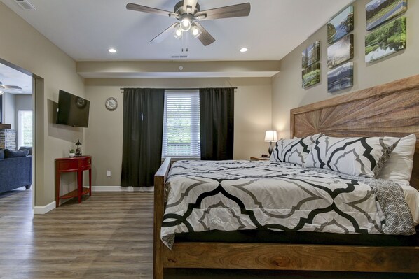 3 bedrooms, iron/ironing board, travel cot, WiFi