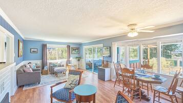 Smart TV, fireplace, books