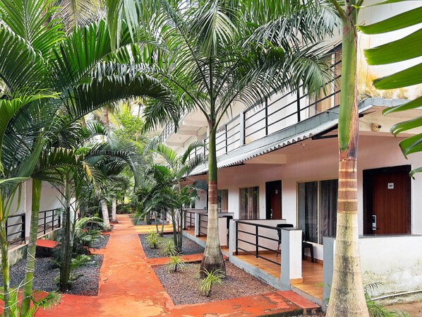 Deluxe Double Room, City View | Balcony view