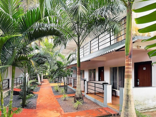 Bay Breeze Hotels & Resorts