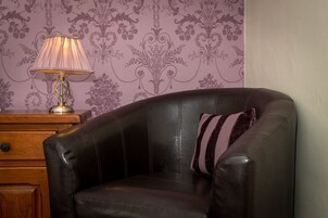 Comfort Room | Premium bedding, down duvets, individually decorated