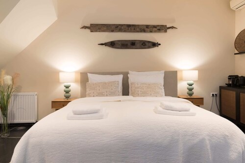 Six Boutique Hotel - Room with Bathtub and Sauna