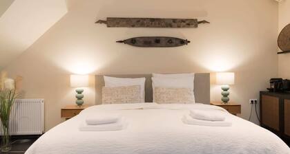 Six Boutique Hotel - Room with Bathtub and Sauna