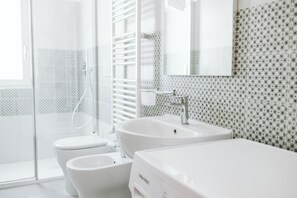 Hair dryer, towels, toilet paper - Al Castellino (Rapallo)
