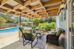 A heated pool - Corner Lot Home w/Backyard Oasis | Private Pool & Spa | 3 Min to Beach | 6 Bikes (Seagrove Beach)