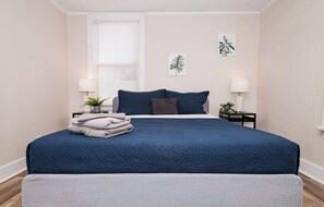 2 bedrooms, iron/ironing board, WiFi, bed sheets